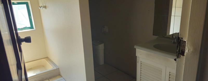To Let commercial Property for Rent in Parow Western Cape